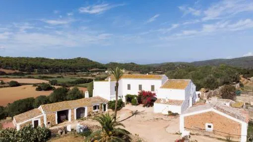 Magnificent set of houses to be renovated Magnificent set of houses to be renovated